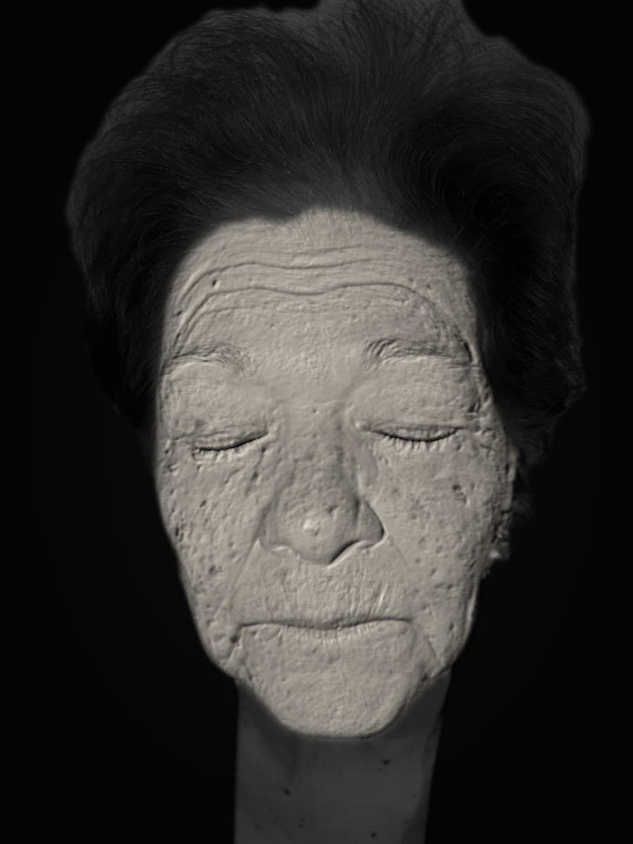Filtro Rilievo · luce radente